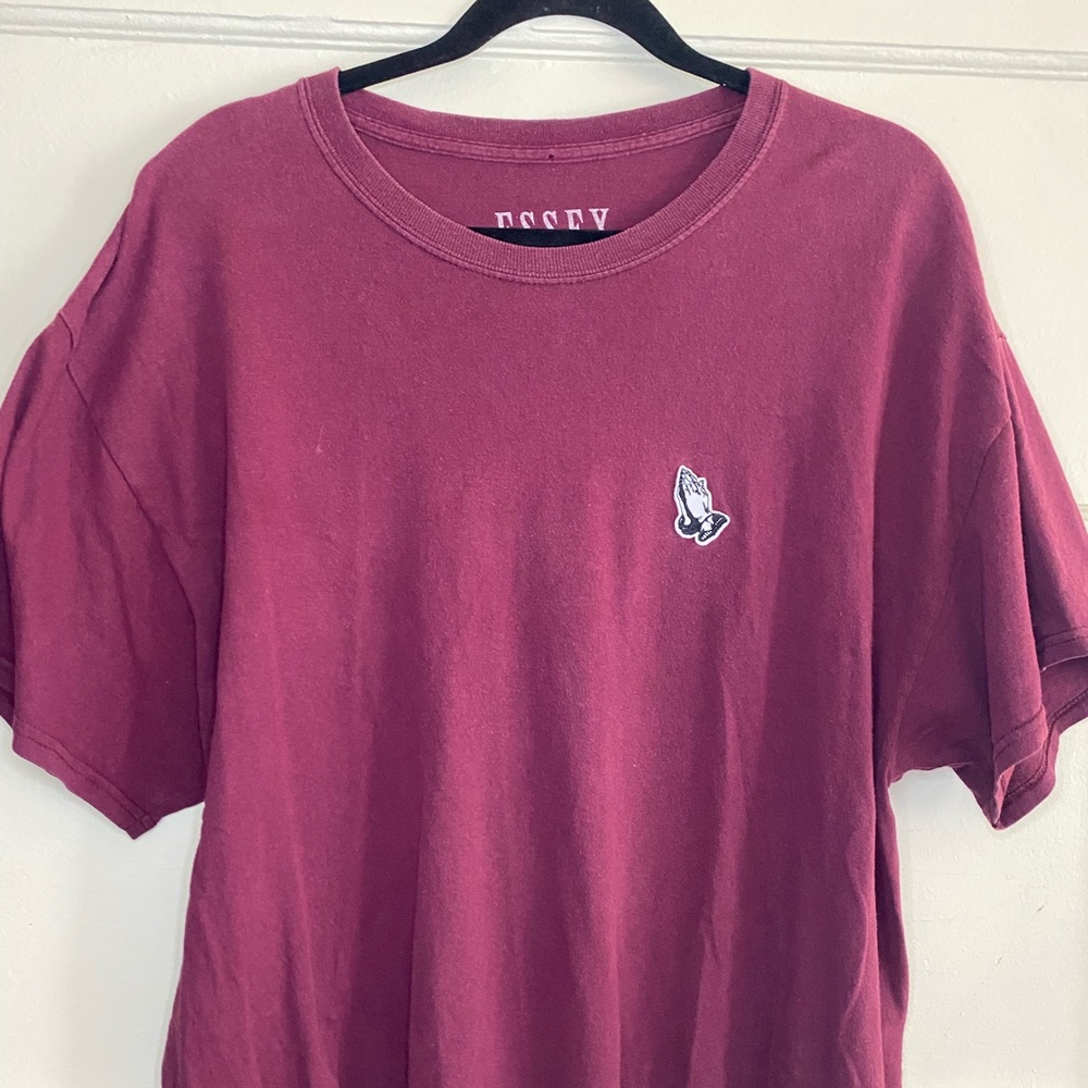 Tee with embroidery